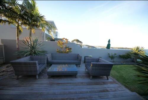 Villa Luxury House With Clifftop Seaview