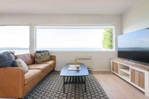 Villa Luxury House With Clifftop Seaview