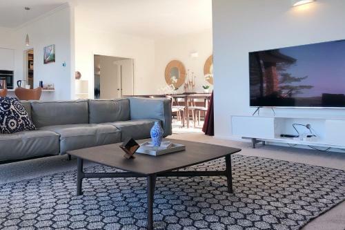 Deluxe Coastal Home & Award-winning Golf