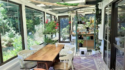 Hostal Madhuban - Waterfront In Whangaroa