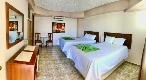Hotel Del Camino Real
