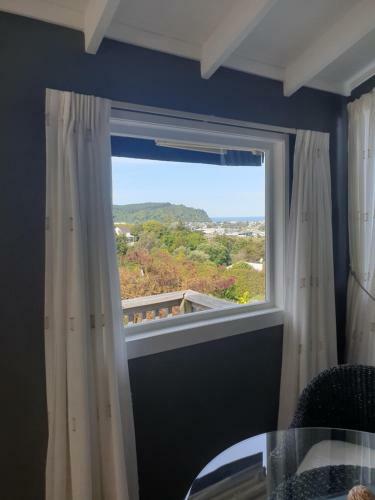 Bed & Breakfast Brenton Lodge