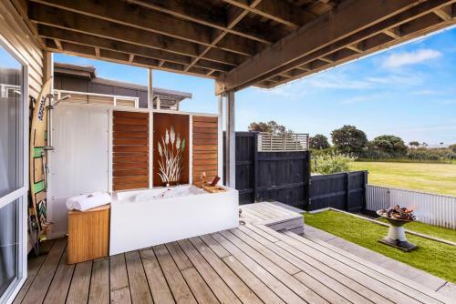 Taranaki Beach House - Great Sea Views
