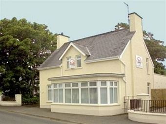 Hostal Portcaman House