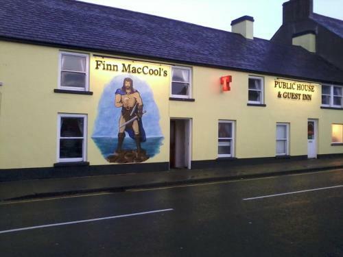 Posada Finn Maccools Public House & Guest Inn