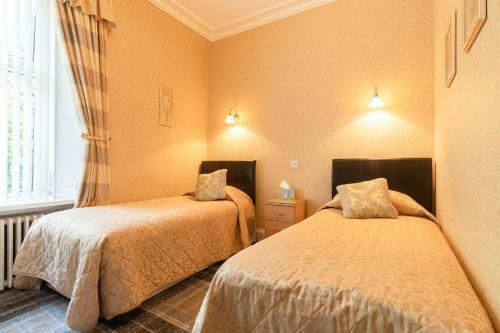 Hostal Huntingdon House Hotel