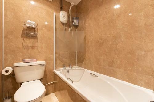 Hostal Huntingdon House Hotel