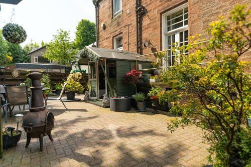 Hostal Huntingdon House Hotel