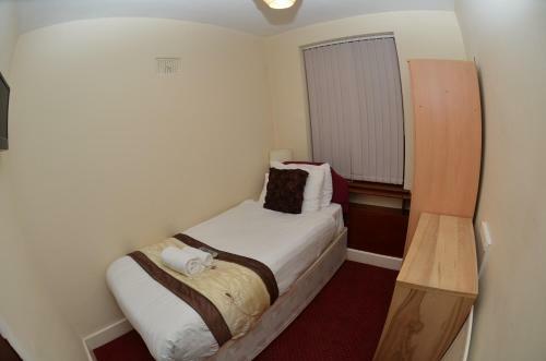 Hotel Heathrow Palace