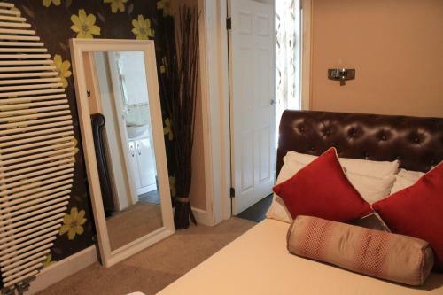 Hostal Skylark Guest House