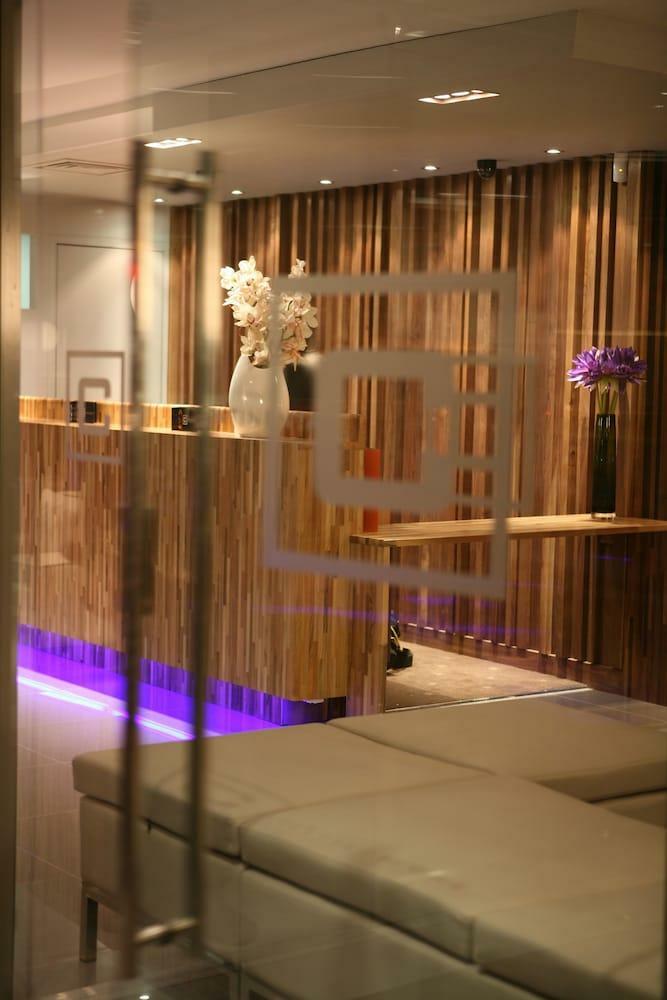 The Continental Hotel