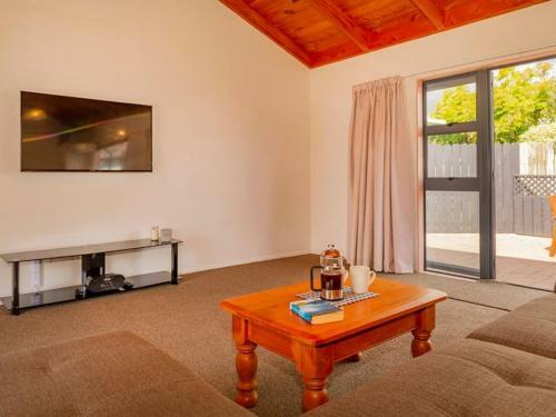 Hosts On The Coast Whitianga Central