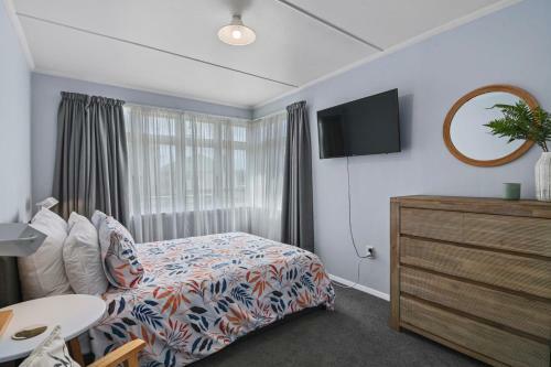 Bliss On Barratt - Blenheim Holiday Home
