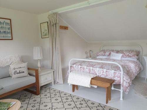 Hostal Cabins On Tudor Bed & Breakfast