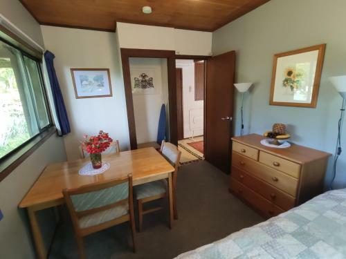 Hostal Seaside Serenity
