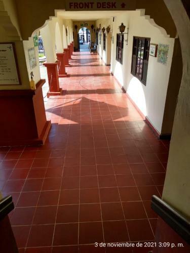 Hotel Mision Santa Isabel