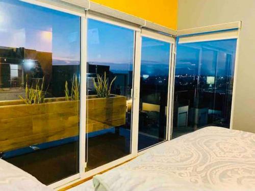 Hermosa Villa Llena De Vida Con Alberca Gym?
