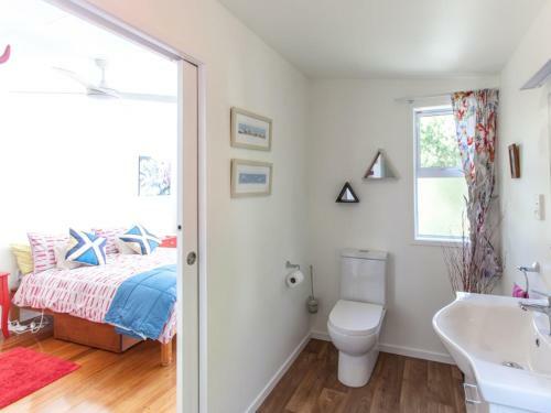 Waimoana Garden Bed And Breakfast