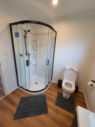 Modern 1 Bedroom Guest House