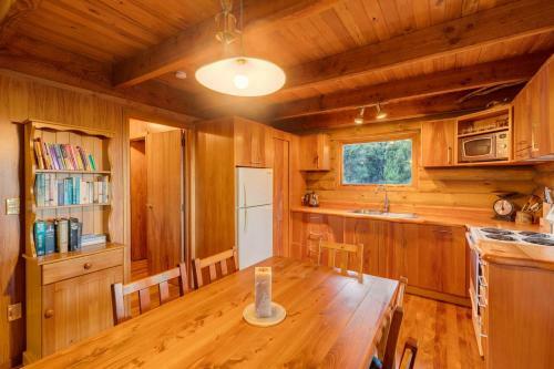 Charlies Cabin - Mt Lyford