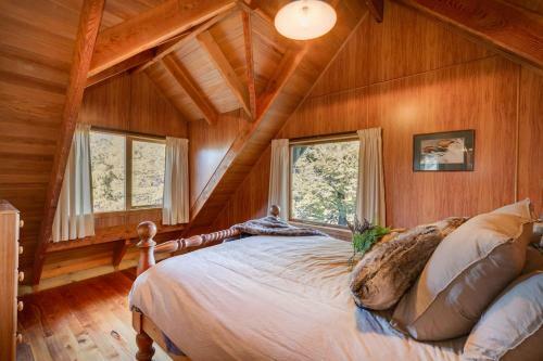 Charlies Cabin - Mt Lyford