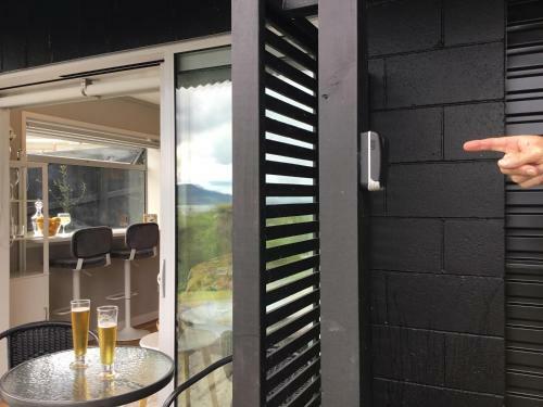 Bed & Breakfast Spectacular Lake Views