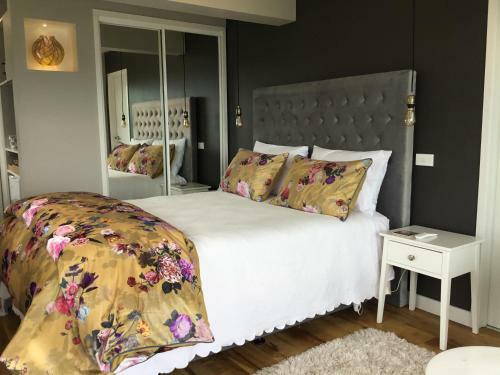 Bed & Breakfast Spectacular Lake Views
