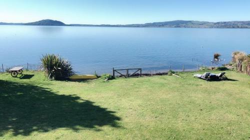 Villa Super Lake Edge Lodge