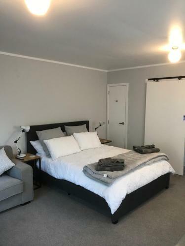 Eastside House + Separate Contained Sleepout