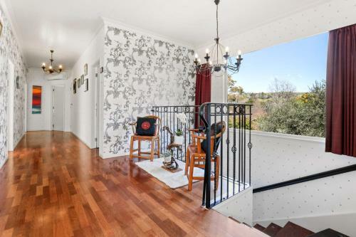 Mansion Moncur - Rotorua Holiday Home