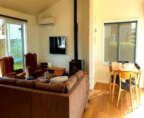 Tamaki Lakehouse