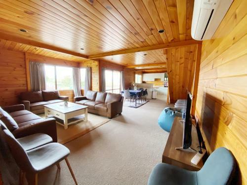 Luxe Lake View Family Lodge