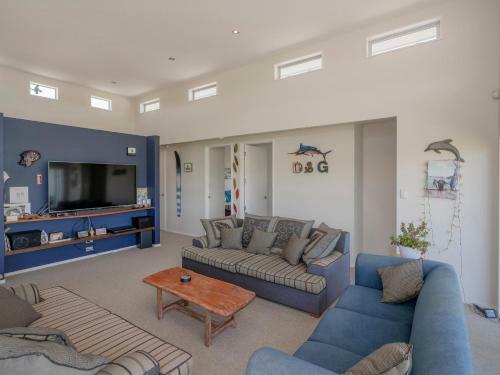 Harbourside Haven - Matarangi Holiday Home