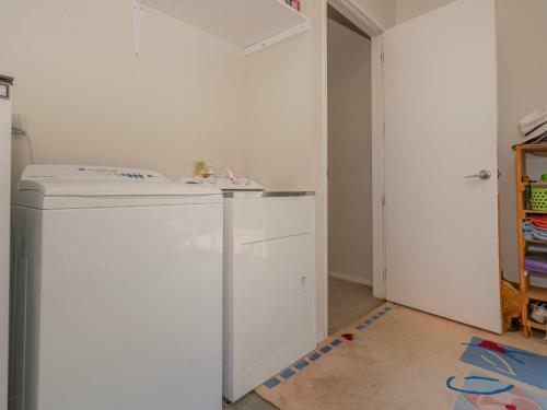 Harbourside Haven - Matarangi Holiday Home