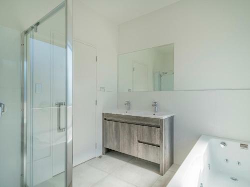 Matarangi Villas - Matarangi Holiday Home