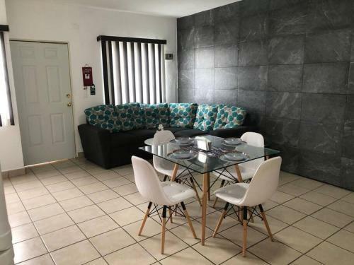 Alojamiento Entero En Residencial Las Ceibas