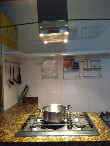 Apartamento Departamento Cerca de Civac Con Cocina Amarilla