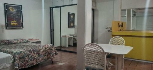 Apartamento Departamento Cerca de Civac Con Cocina Amarilla