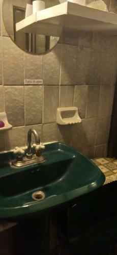 Apartamento Departamento Cerca de Civac Con Cocina Amarilla