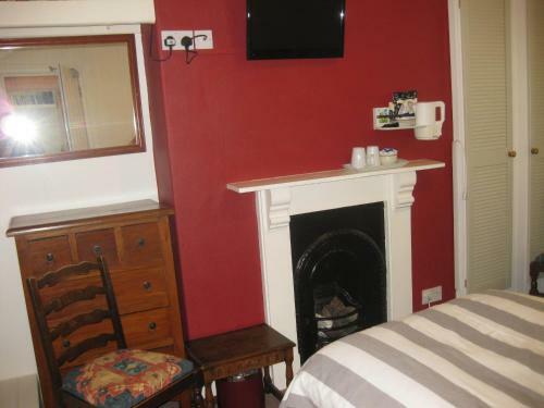 Hostal Acorns Guest House