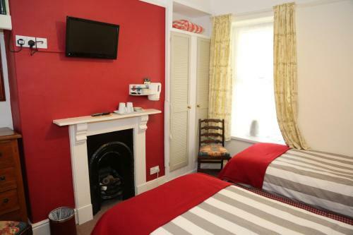 Hostal Acorns Guest House