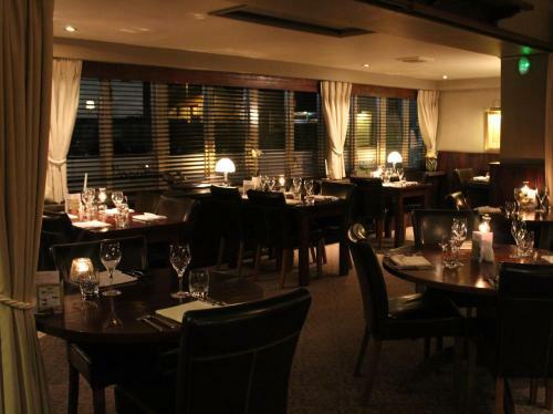 Hotel The Angel At Topcliffe