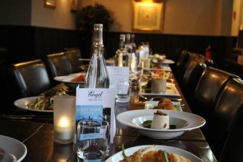 Hotel The Angel At Topcliffe