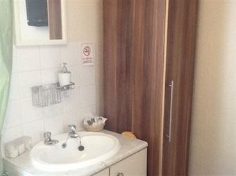 Hostal Trevali Guest House