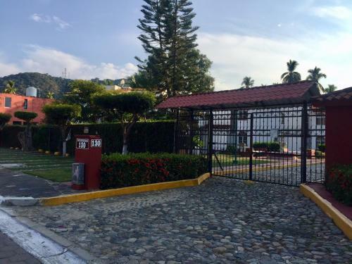 Casa Club De Golf Ixtapa