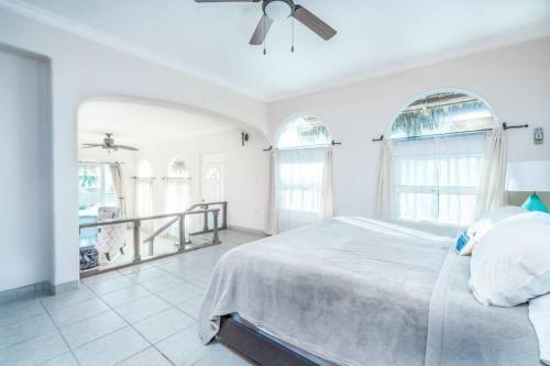 Amazing House With Pool And Beachfront 1br 1ba