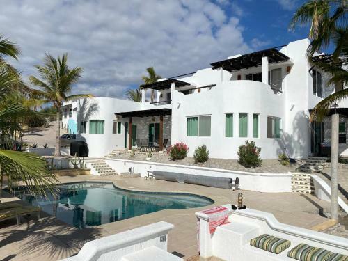 Villa Casa Ma�ana La Ventana Bcs 7ha7b Playa Y Alberca