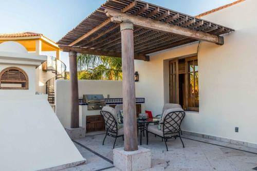 White Palm Villa