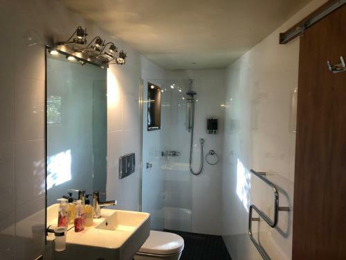Crows Nest - Queenstown Holiday Home