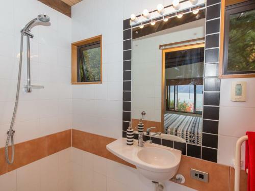 Crows Nest - Queenstown Holiday Home